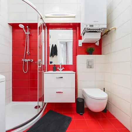 Modern Urban Escape - Old Town Apartment - By Upstairs Cracovia Esterno foto